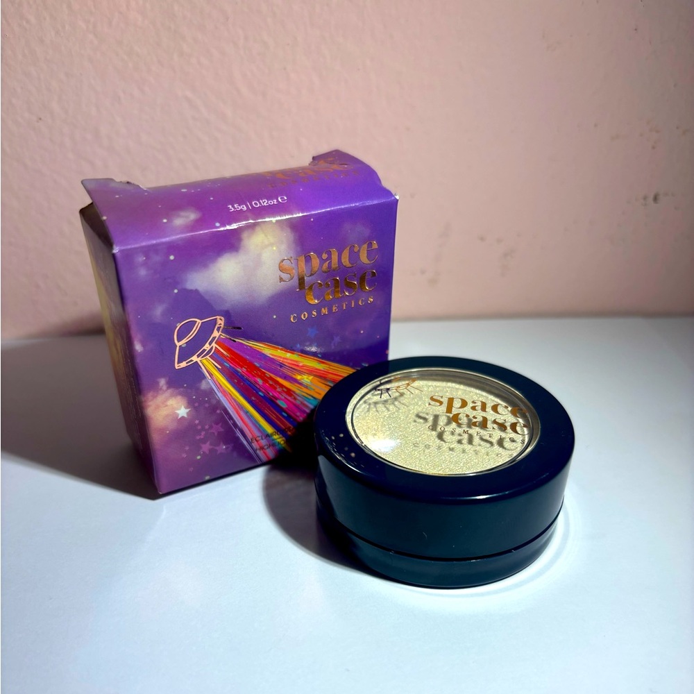 Gold Eyeshadow